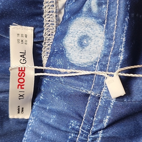 Plus Size High Waist Denim Animal Print 3D Jeggings - Deep Blue - 1XL | US 16 - Picture 2 of 4